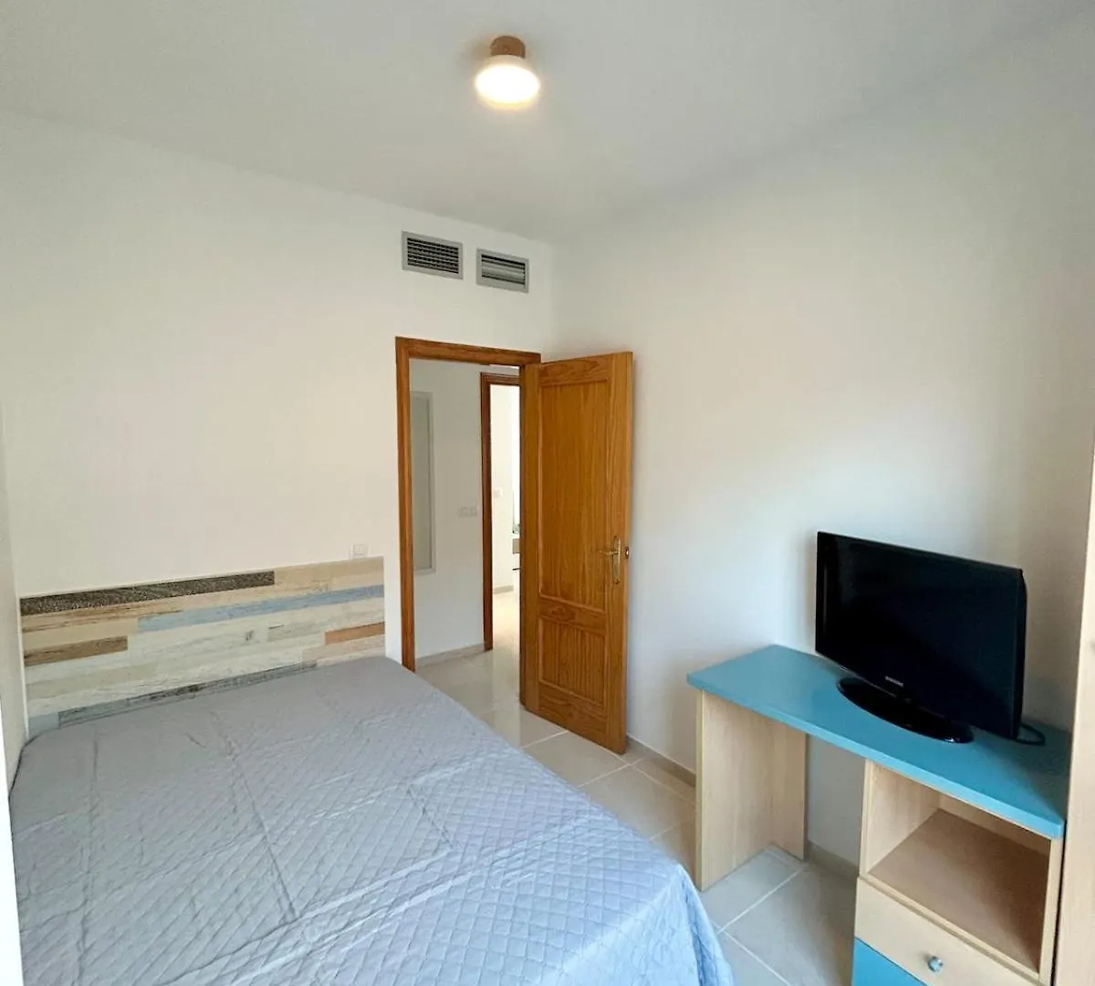 Newly Renovated Apartment Garrucha