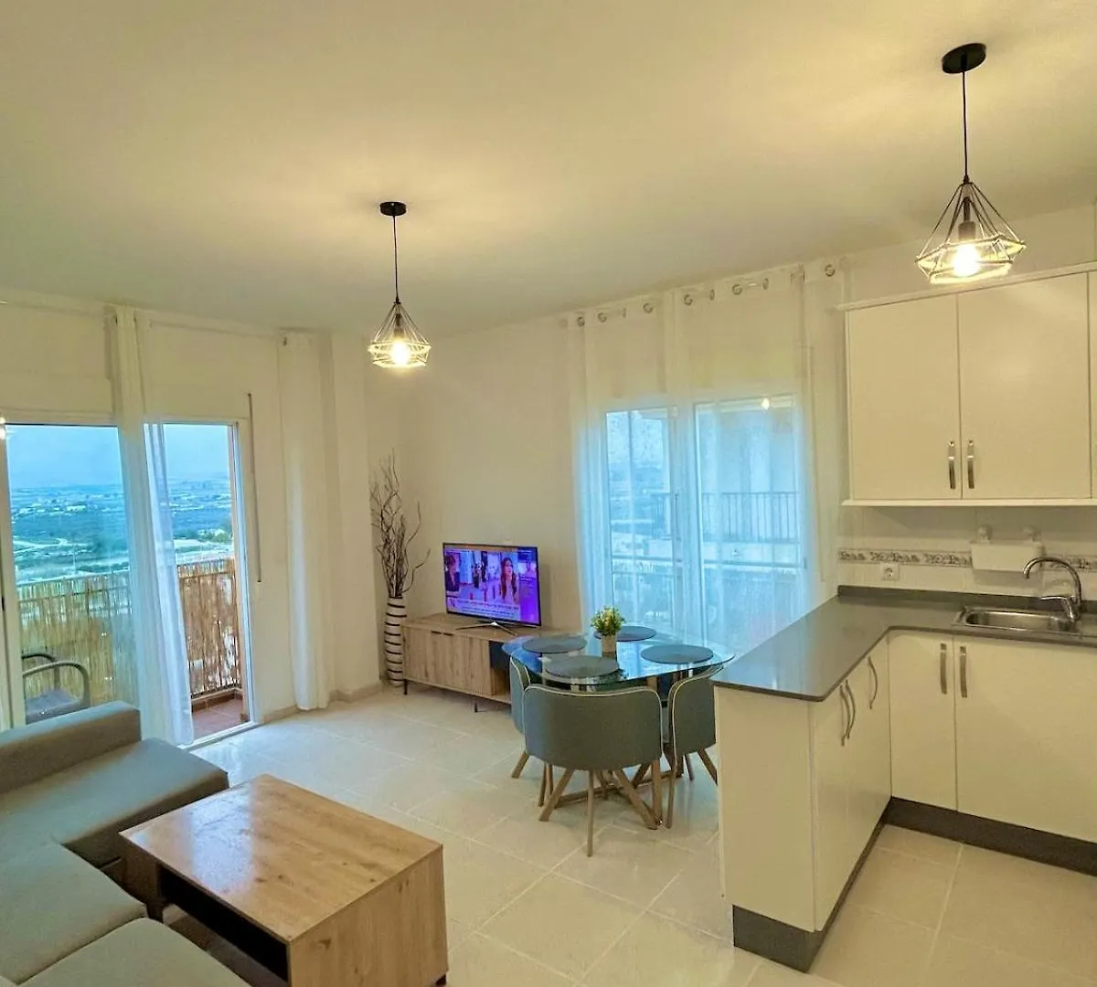 Newly Renovated Apartment Garrucha